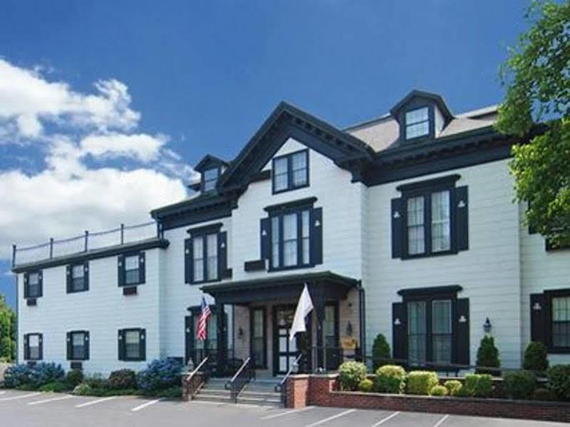 The Carriage House Inn Newport Middletown Exteriör bild